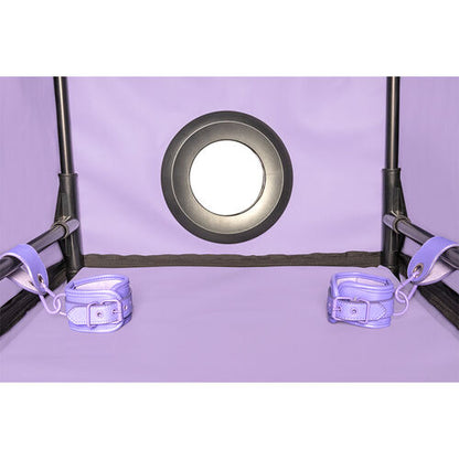 Secret Dome Kink Club – Bukkake Kabine Purple