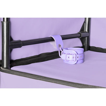 Secret Dome Kink Club – Bukkake Kabine Purple