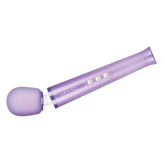 Le Wand Petite Violet rechargeable massager