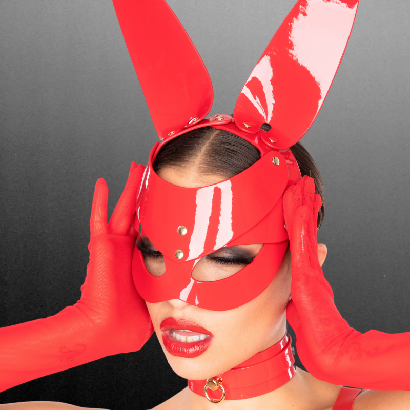 Kinky Diva – Hochglanz-Häschenmaske Rot/Gold