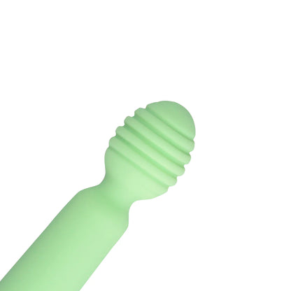 Loveline Gerippter Mini-Vibrator mit USB-Ladegerät - Spring Sage